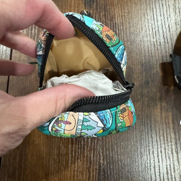 Alaska Rv Adventure Backpack Coin Keychain NWT - Picture 4 of 4